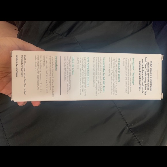 PMD Smart Clean Facial Cleaning Device Fab Fit Fun - Picture 2 of 2